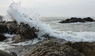 ​赶海遇到涨潮应该如何解决