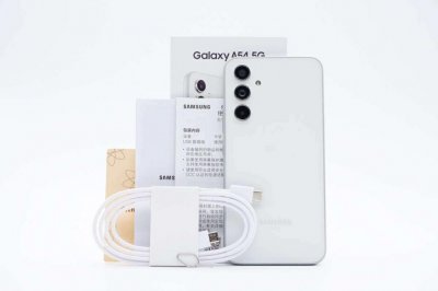 ​三星 Galaxy A54 兼容性测试：挑战 50 款充电器