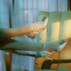 ​rv女鞋是什么牌子（来自巴黎品牌RogerVivier）