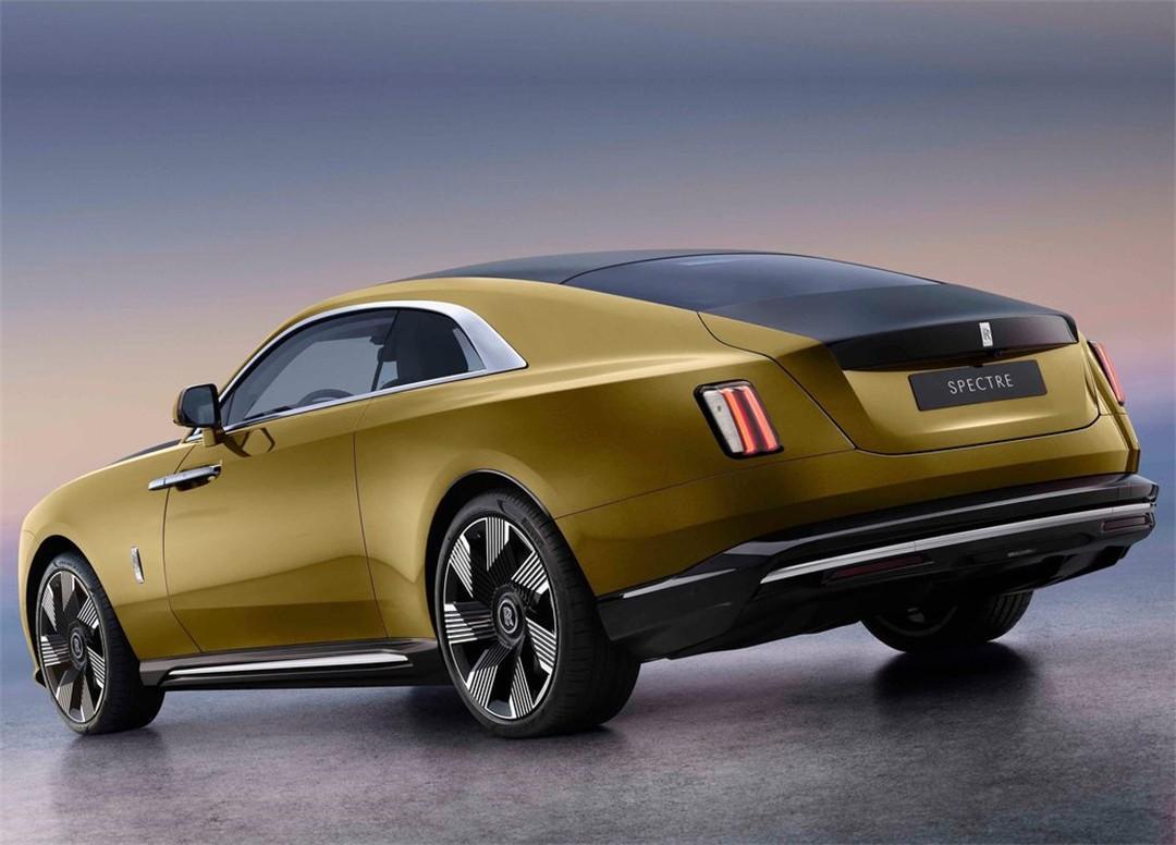 劳斯莱斯车价格多少钱一辆(劳斯莱斯闪灵来了) 劳斯莱斯车价格多少钱一辆(劳斯莱斯闪灵来了)