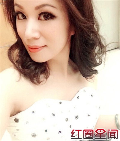 陈思思证实周炜任第二炮兵文工团团长 老婆高明婷秀恩爱