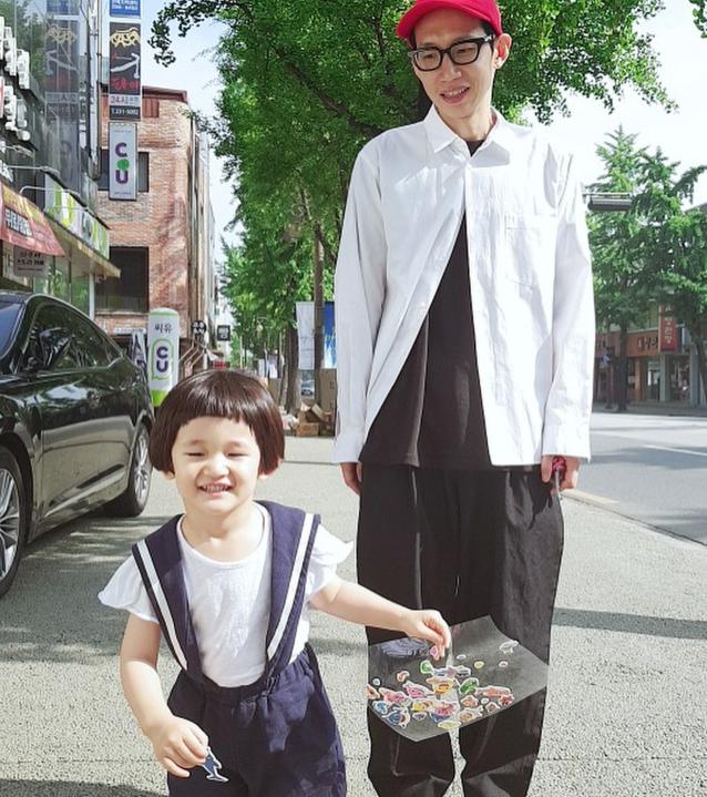 十部必看的韩剧顶楼(大热韩剧顶楼主演们的反转魅力你知道多少)(5)