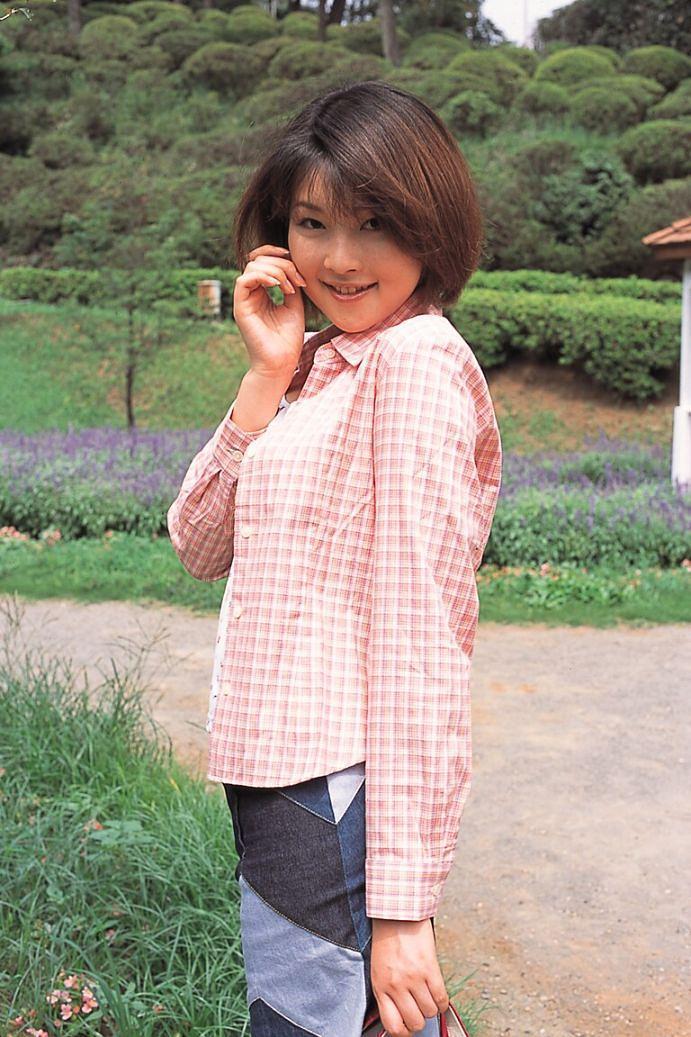 渡濑晶个人资料写真作品