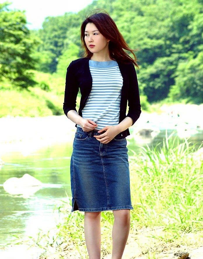 渡濑晶个人资料写真作品