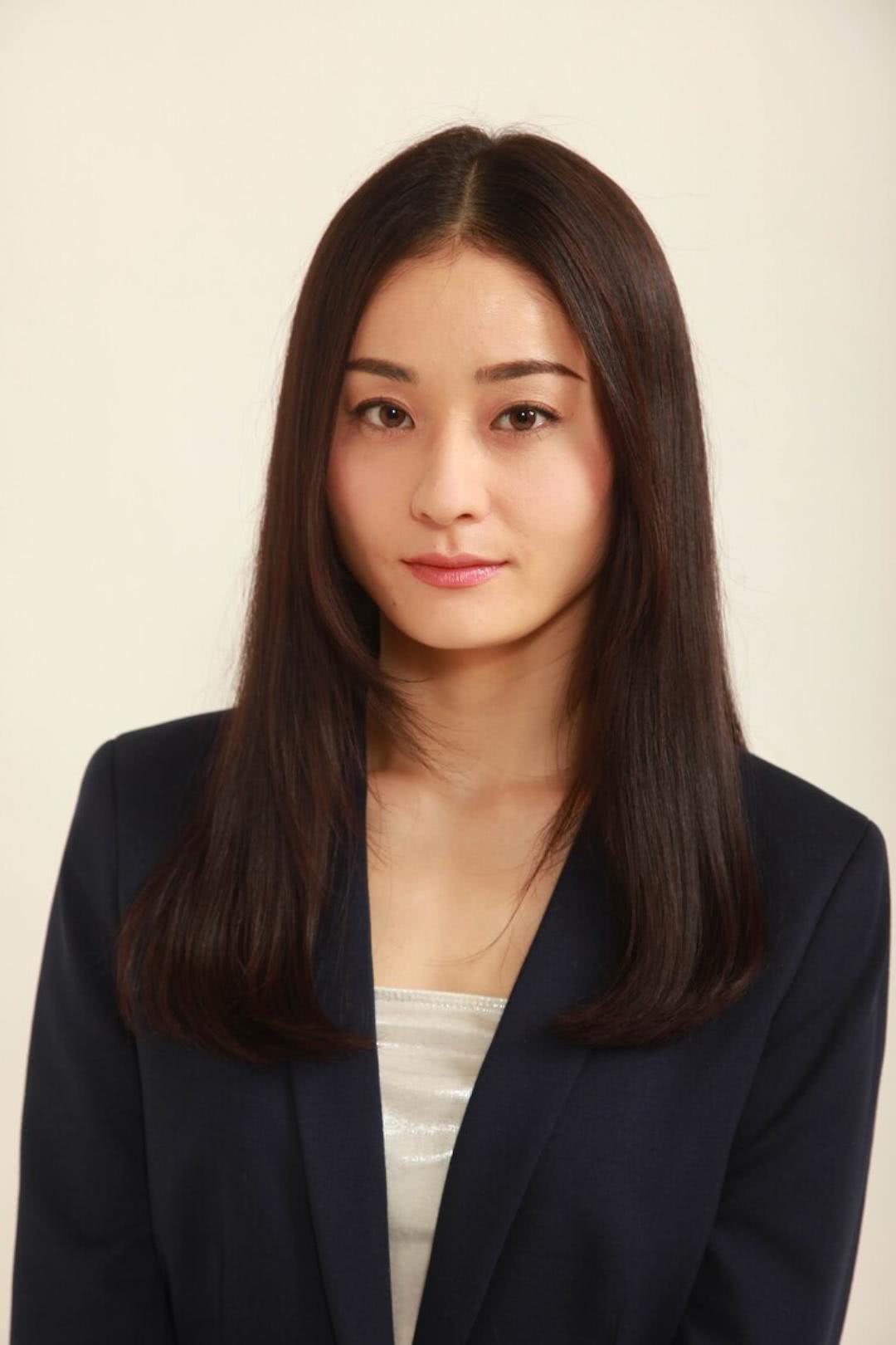 吉川麻美个人资料写真作品