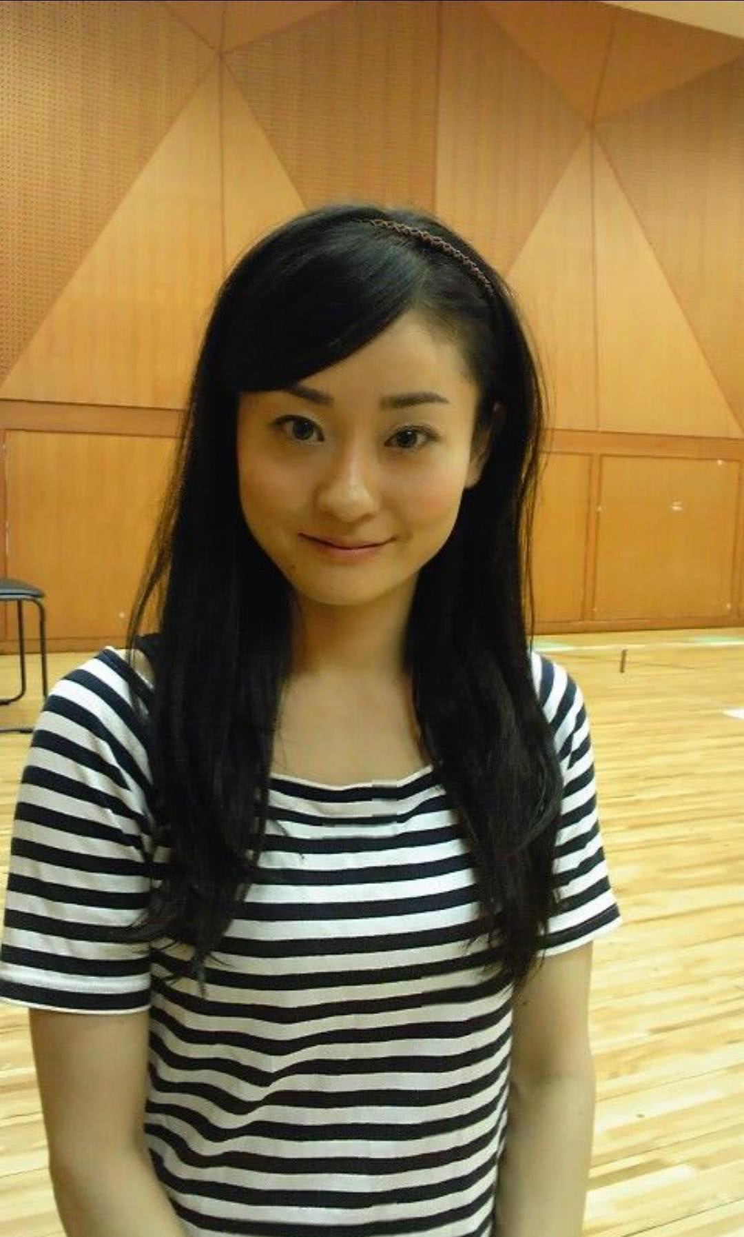 吉川麻美个人资料写真作品