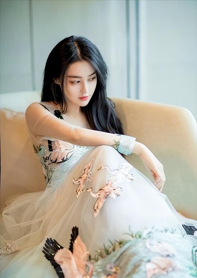 张馨予和李晨当初为什么分手(分开8年后再看张馨予才明白)(12)