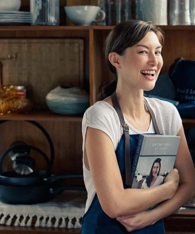 洗米华被批捕的原因是什么(那些艳惊四座玉兰油女孩现状如何)(99)