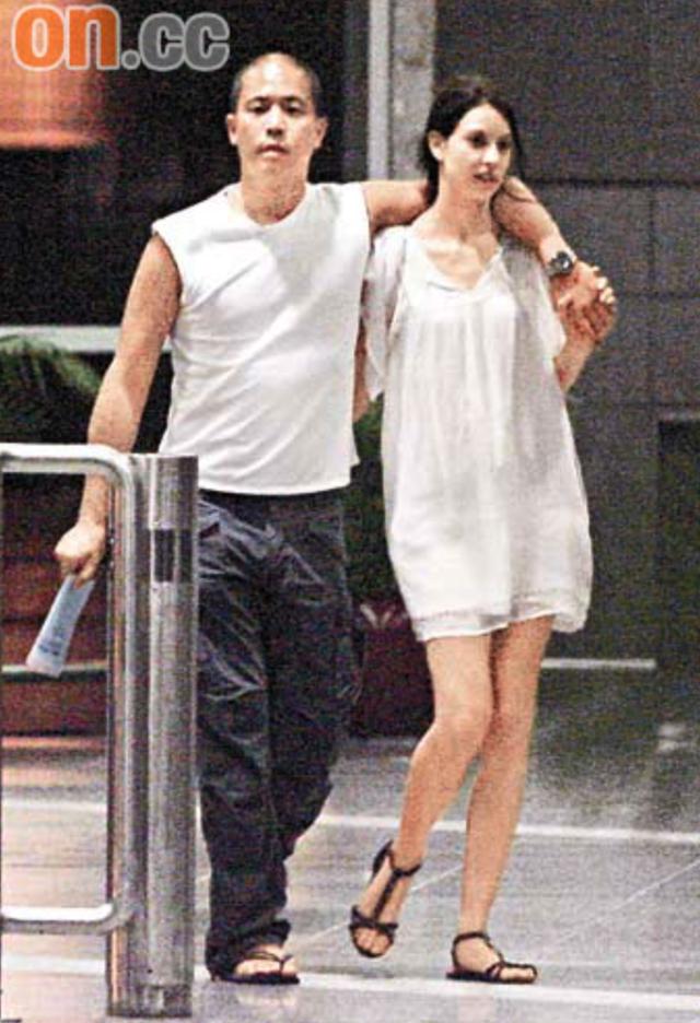 洗米华被批捕的原因是什么(那些艳惊四座玉兰油女孩现状如何)(61)