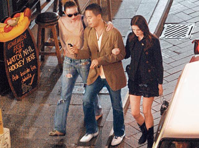 洗米华被批捕的原因是什么(那些艳惊四座玉兰油女孩现状如何)(52)