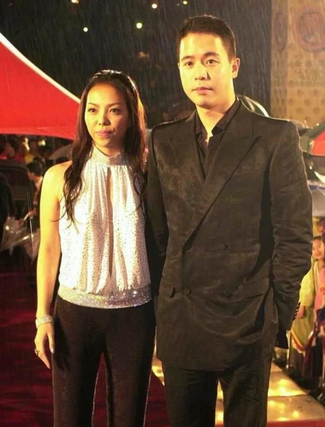 洗米华被批捕的原因是什么(那些艳惊四座玉兰油女孩现状如何)(44)