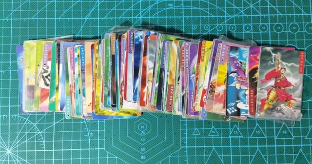 老款小浣熊干脆面是什么包装(没停产还出了新卡)(12)