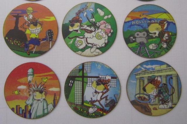 老款小浣熊干脆面是什么包装(没停产还出了新卡)(8)