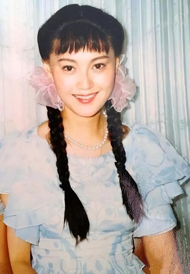 大宋佳个人资料及婚史（大宋佳前夫比她大21岁）(4)