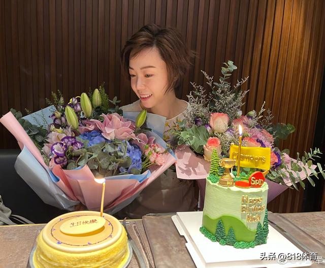 张怡宁为什么嫁给48岁老头(41岁张怡宁与61岁巨富老公庆生)(9)