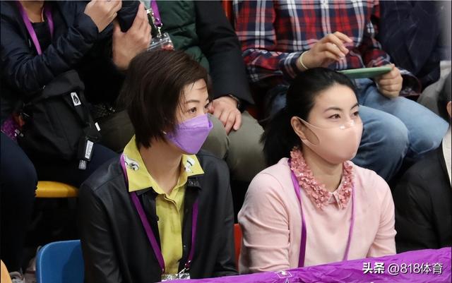 张怡宁为什么嫁给48岁老头(41岁张怡宁与61岁巨富老公庆生)(8)