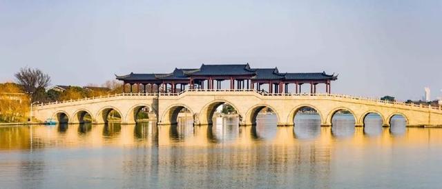 写给一座城市的情诗(一座城市一首诗词)(7)