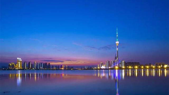 写给一座城市的情诗(一座城市一首诗词)(19)