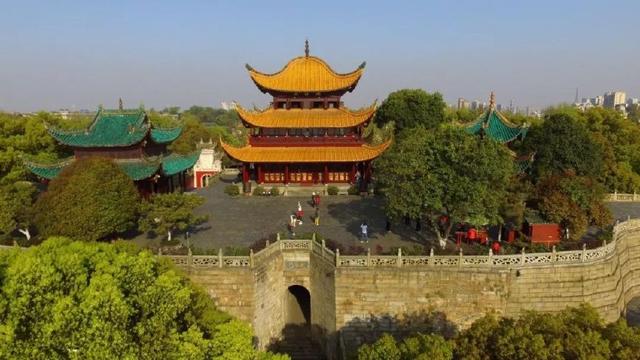 写给一座城市的情诗(一座城市一首诗词)(11)