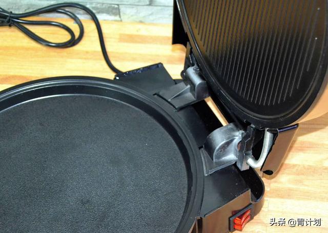 煎鱼不粘锅的三个诀窍（煎鱼时怎么做不粘锅）(7)