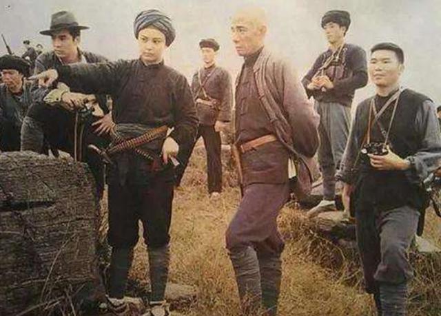 东北剿匪记的真实事件(东北胡匪往事砸窑)(14)