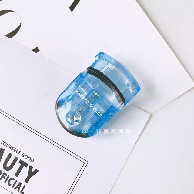 网红加长浓密睫毛膏（护士长测评站8款网红睫毛夹大pk）(30)