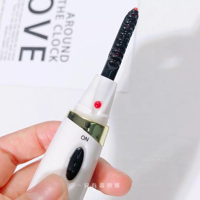 网红加长浓密睫毛膏（护士长测评站8款网红睫毛夹大pk）(47)