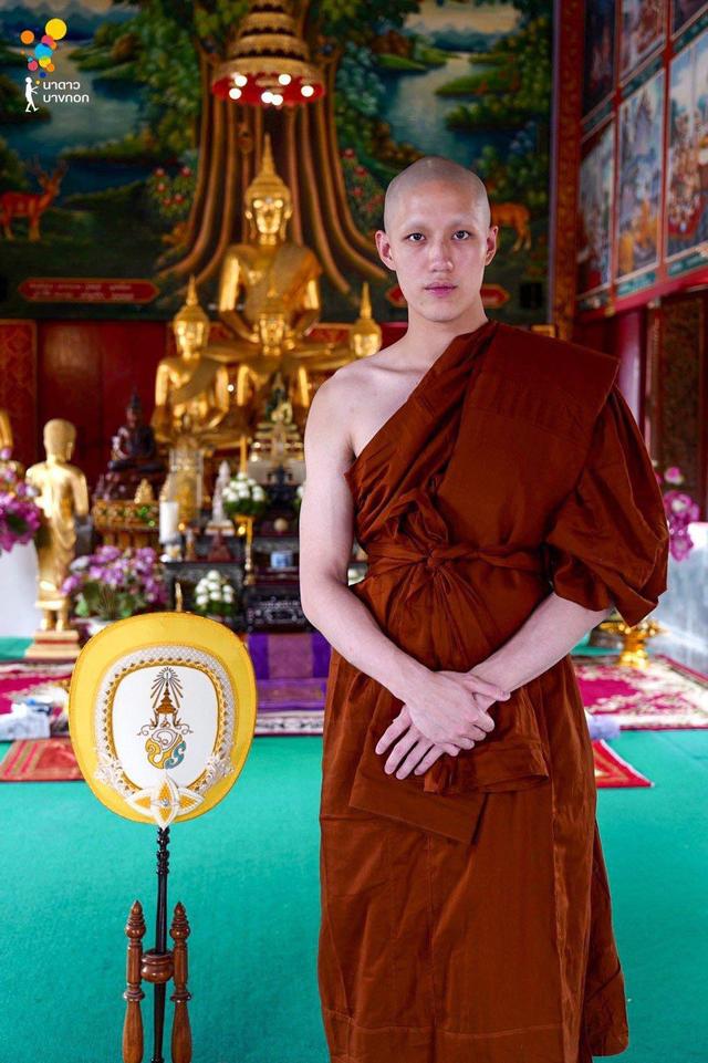 泰国十大天然男星(他泰男星出家照)(8)