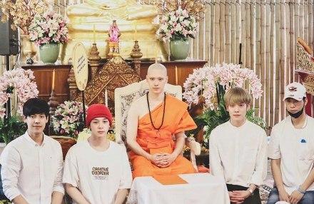 泰国十大天然男星(他泰男星出家照)(38)