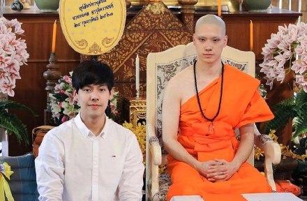 泰国十大天然男星(他泰男星出家照)(39)