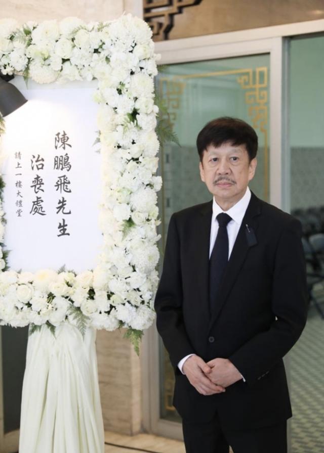 陈百强墓地下葬（陈百强95岁父亲陈鹏飞将举办土葬仪式）(3)