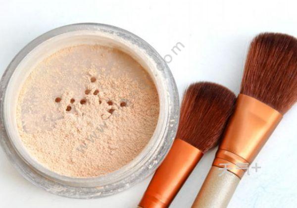 蜜粉刷用来涂什么（蜜粉刷怎么用）