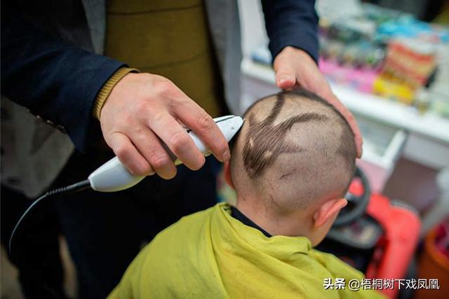 二月二龙抬头理发剃头好吗(民间兴剃龙头)(2)