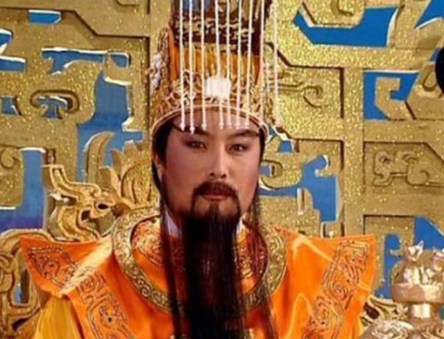 章玉善和王卫国扮演的玉帝(都出演过34)(10)