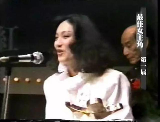 经典动作打星(那些曾为我们带来欢乐的女打星们)(12)