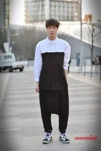 韩国新火的服装品牌(品牌首尔时装周那么潮)(39)