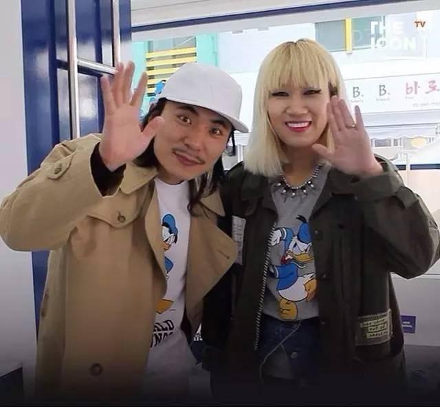 韩国新火的服装品牌(品牌首尔时装周那么潮)(31)