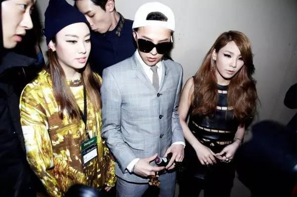 韩国新火的服装品牌(品牌首尔时装周那么潮)(27)