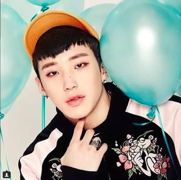 韩国新火的服装品牌(品牌首尔时装周那么潮)(17)