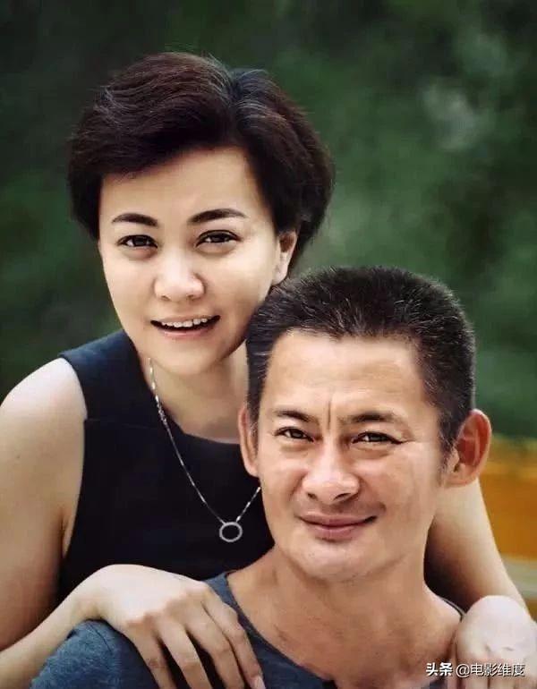 景岗山之妻马佳(52岁景岗山娶经纪人马葭)(12)
