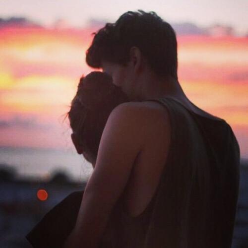 男生做什么举动代表喜欢你(男生如果采用这些行为)(5)