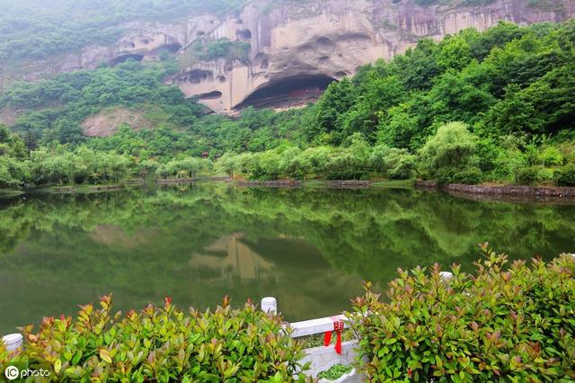 男生做什么举动代表喜欢你(男生如果采用这些行为)(10)