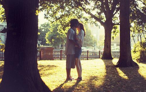 男生做什么举动代表喜欢你(男生如果采用这些行为)(3)