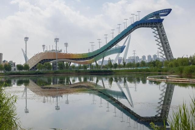 北京首钢园网红打卡点(打卡最美首钢园)(6)