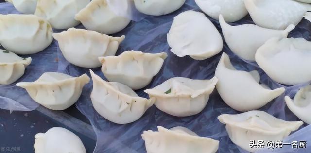 头伏吃饺子有什么说法吗(明日入伏老传统吃饺子)(3)