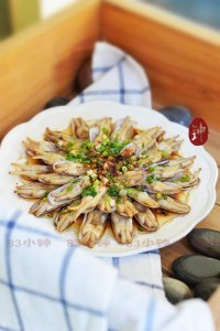 ​葱油蛏子最正宗的做法（十分钟搞定简单好吃的葱油蛏子）