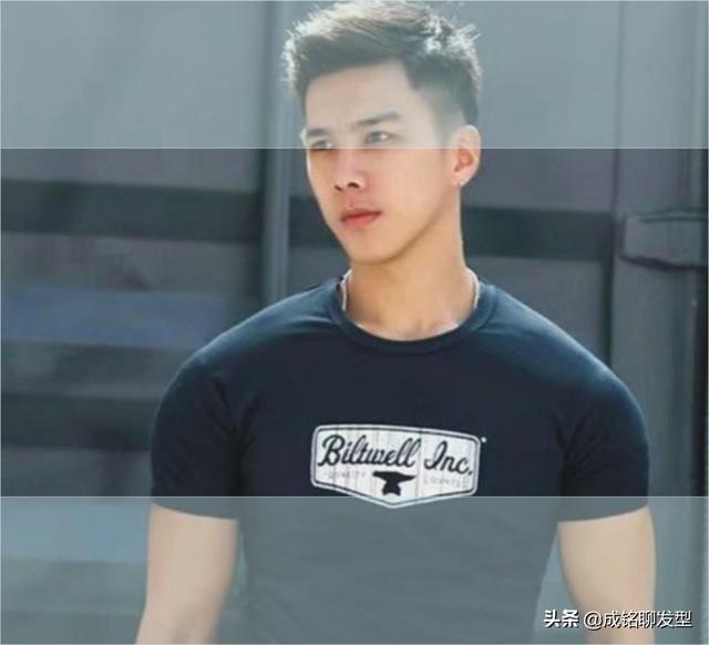 夏天好看又精神的短发男生(8款最适合夏季的男生短发)(3)