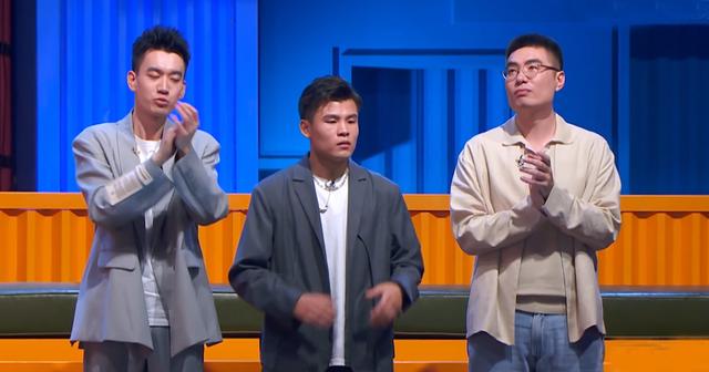 周奇墨脱口秀第四季总决赛表演(周奇墨强势夺冠)(5)