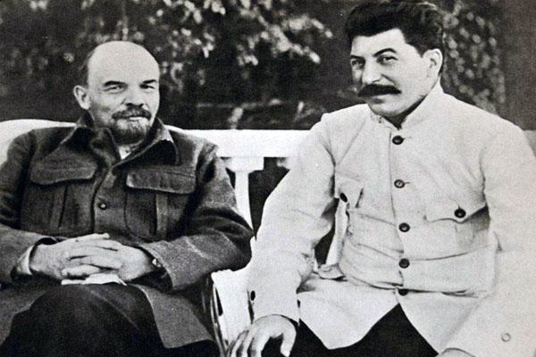 克格勃秘密档案揭秘(世界四大情报组织之一)(2)