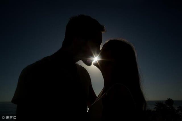 对老婆的甜言蜜语(一定要跟老婆说的七句情话)(2)